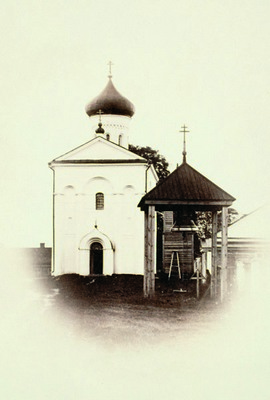 13.Спасский храм со звонницей. Фото 60-70-х годов XIX века
